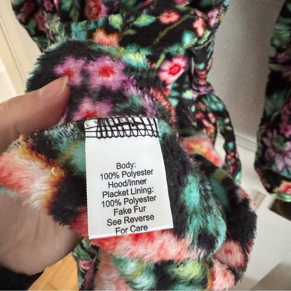 Vera Bradley hooded fleece robe - Picture 7 of 7